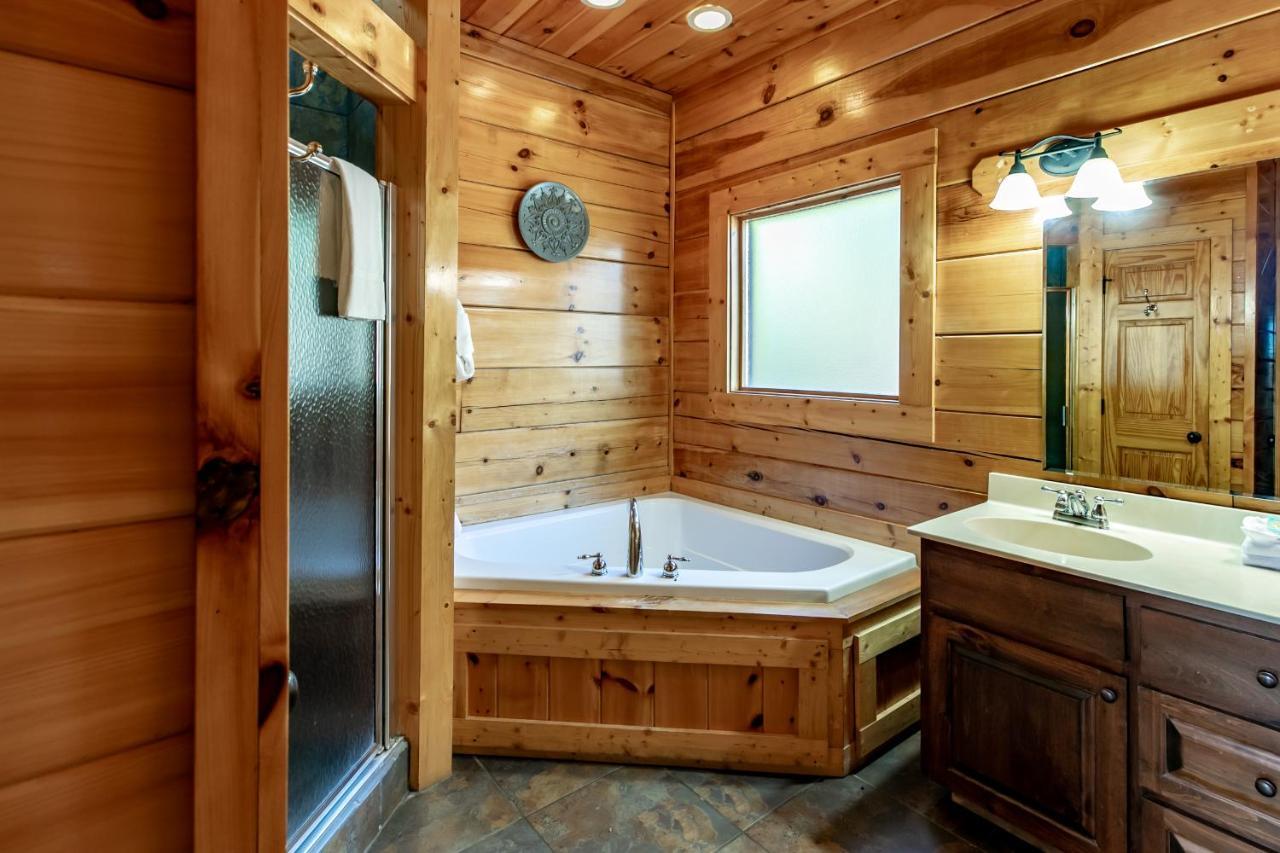 Smokystays 6 Bedroom Cabin Pigeon Forge Exterior photo