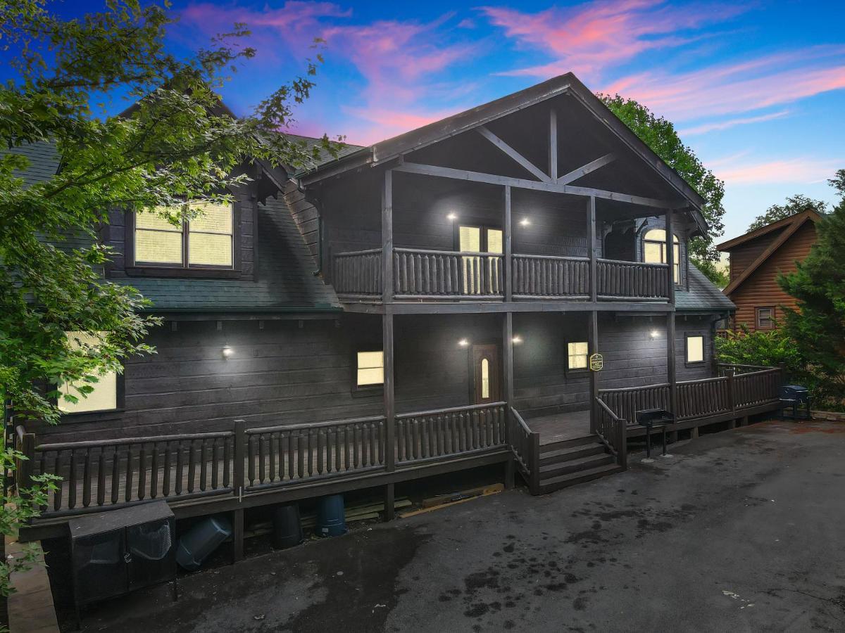 Smokystays 6 Bedroom Cabin Pigeon Forge Exterior photo