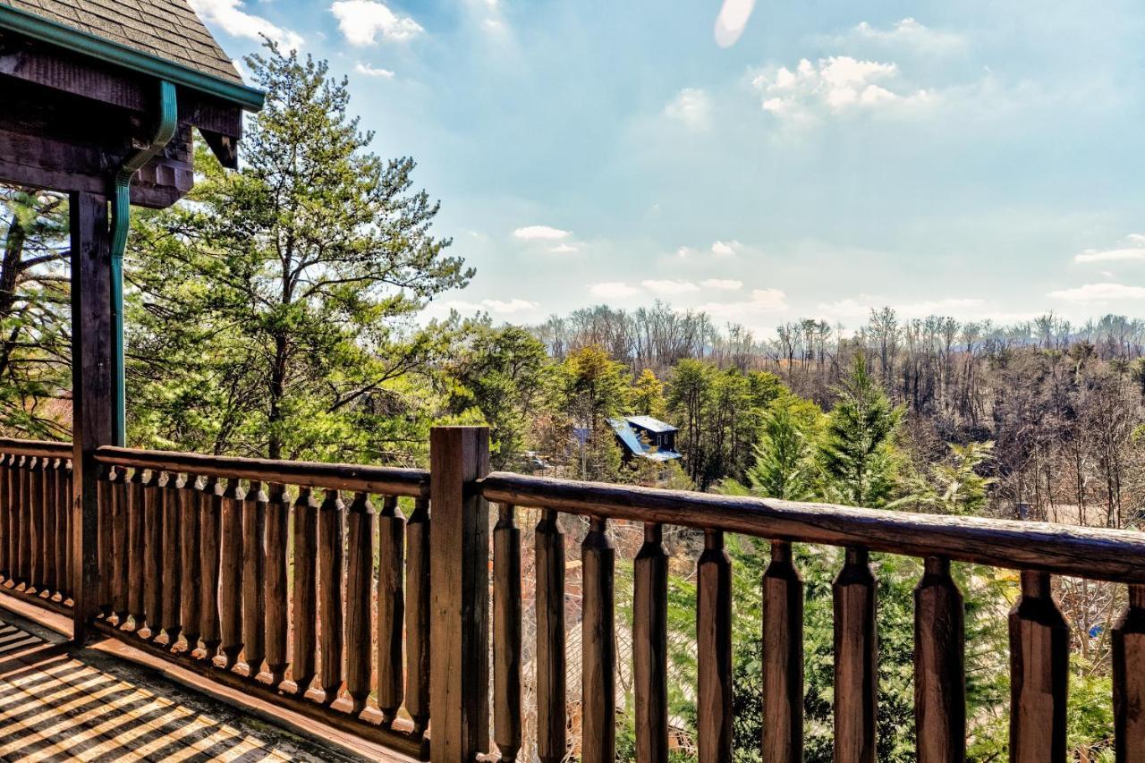 Smokystays 6 Bedroom Cabin Pigeon Forge Exterior photo